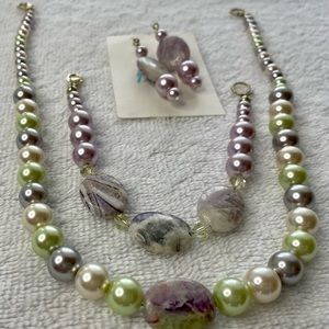 Pink and green Jewelry set Beads and marbleized stones